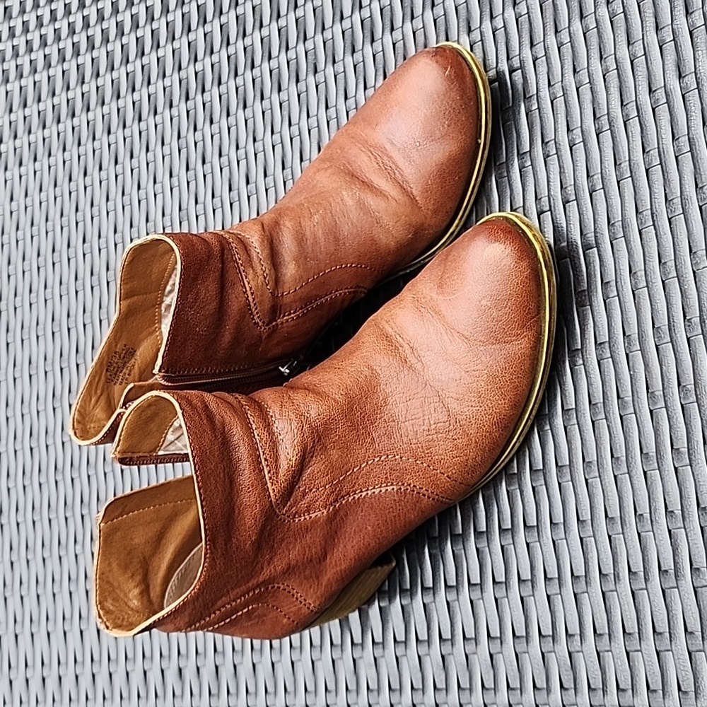 Lucky Brand Brolley Bootie